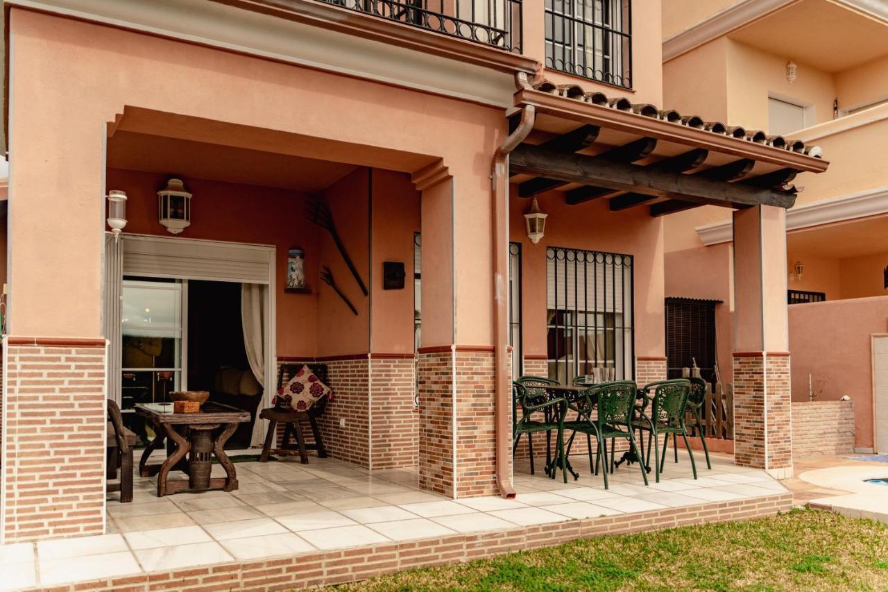 Villa Estilo Mediterranea Con Piscina, Jardin, Bbq Y Jacuzzi - Villa Bel Air Real Estepona Kültér fotó