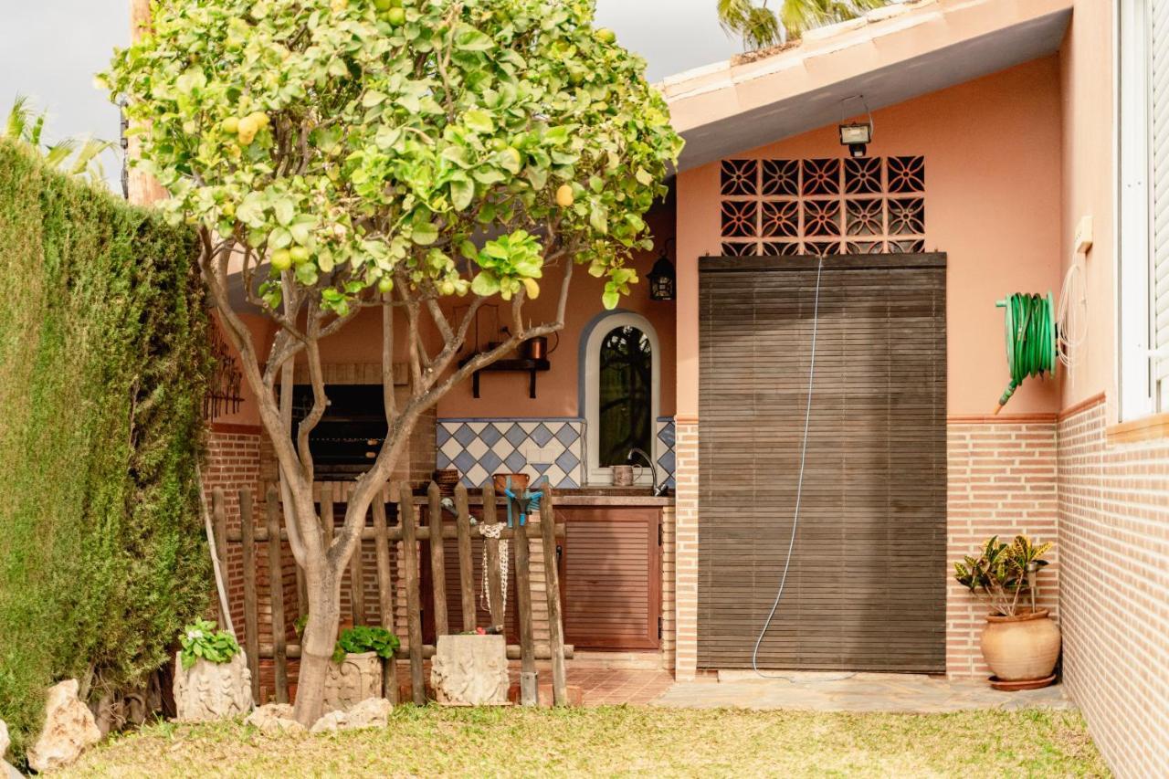 Villa Estilo Mediterranea Con Piscina, Jardin, Bbq Y Jacuzzi - Villa Bel Air Real Estepona Kültér fotó